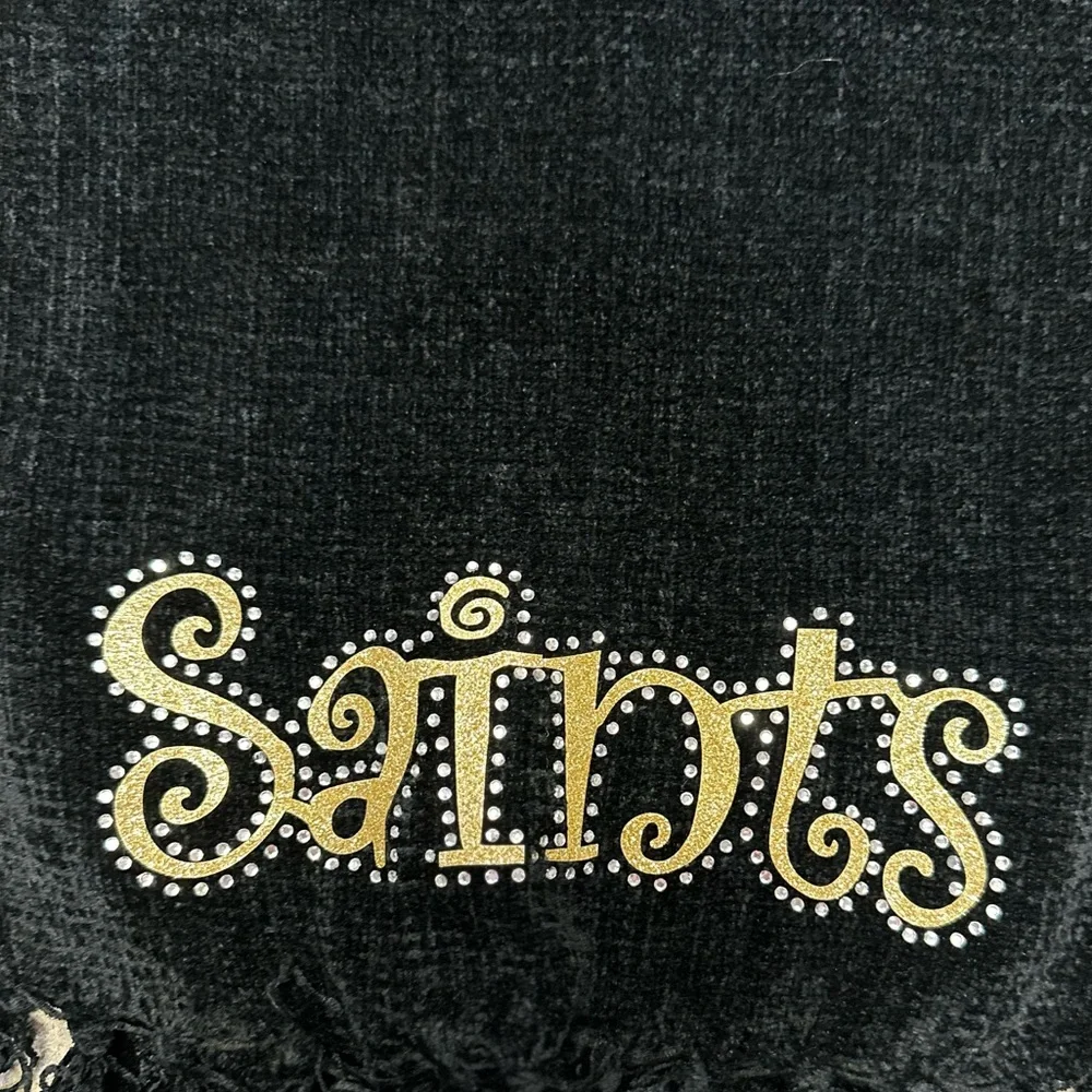 Ladies New Orleans Saints Bedazzled Chenille Scarf With Fringe Size 11 x 60 GUC
